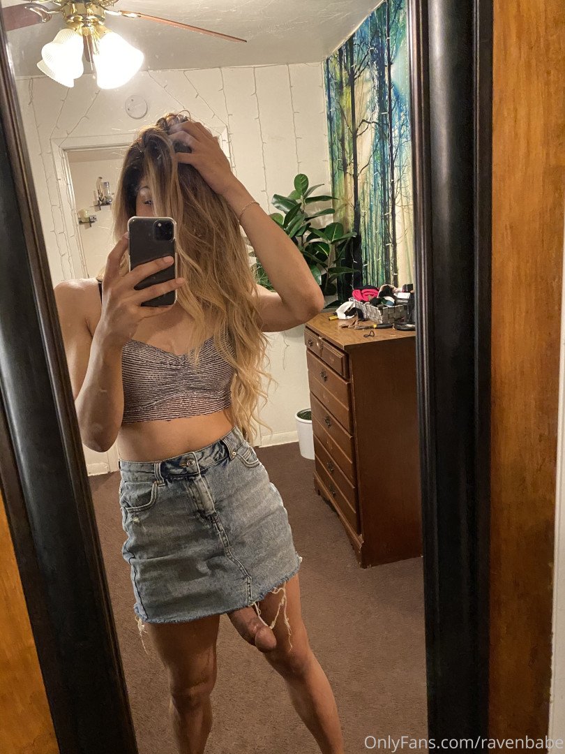 (Trans)Shemale big dick damn got me crazy 🍆🍆🍆 #feSIvn3S