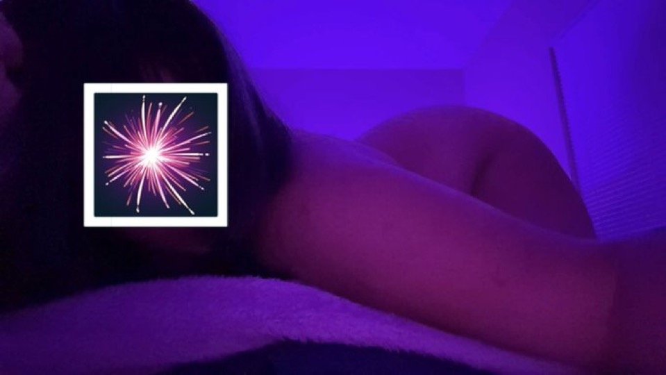 Latina teen huge tits sucks dildo #Ngo4e9KP