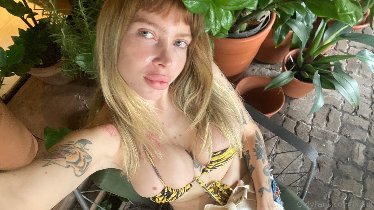 Jaeldrza una tetona con cara de puta chilena que habla sucio hot big tits tiktoker influencer tiktok #WUdJ9tUK